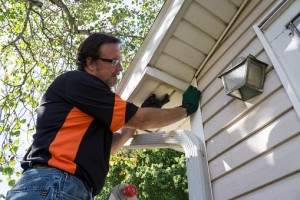 3 Signs Your Home Has Sustained Siding Damage
